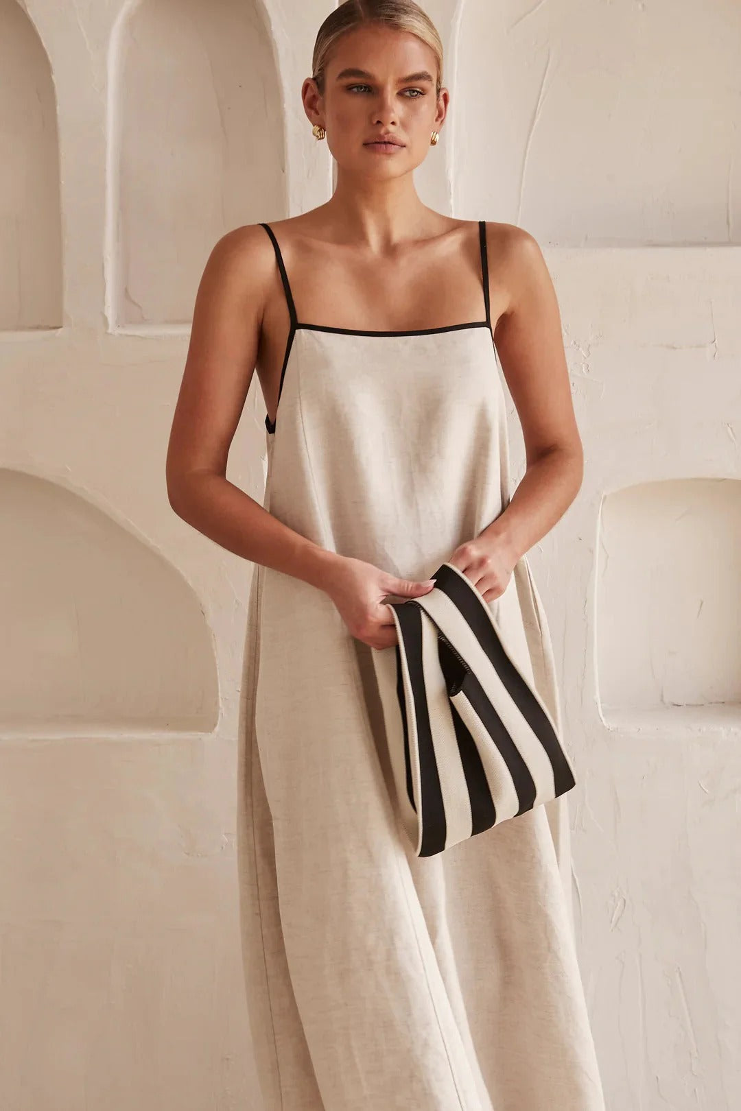 Minimal Muse Maxi Dress