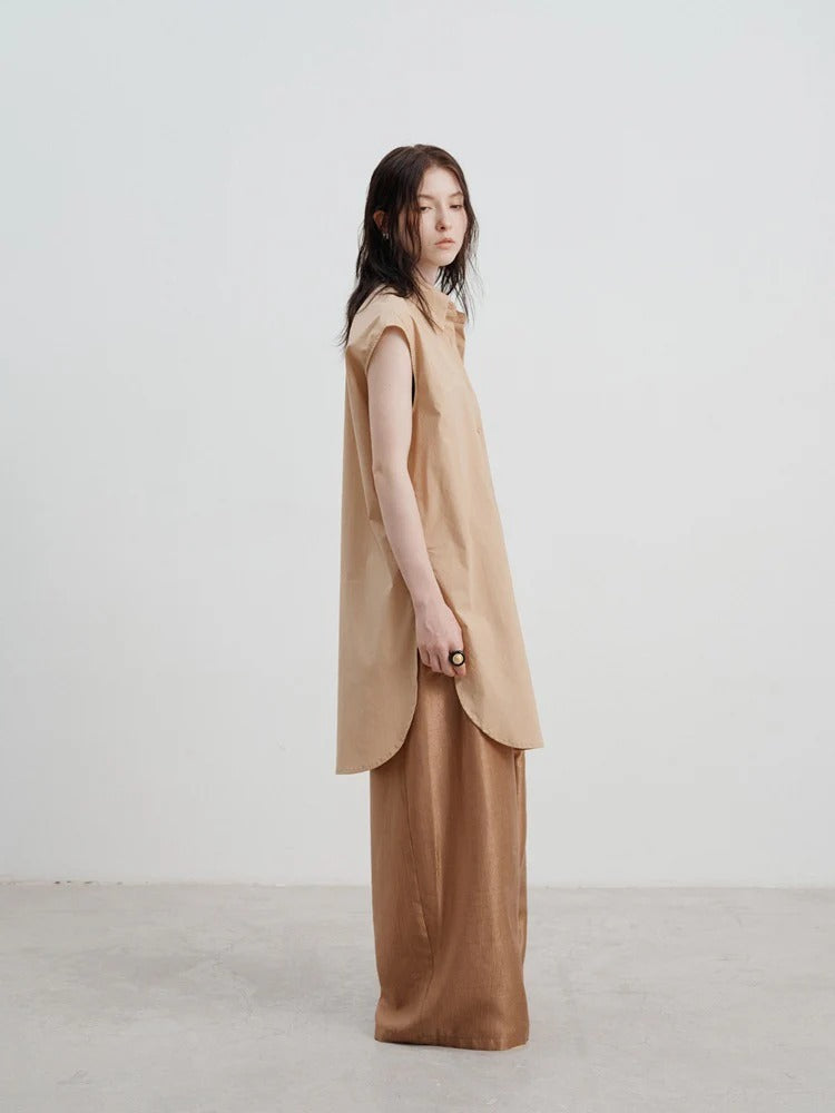 Sleeveless Relaxed Button-Up Blouse