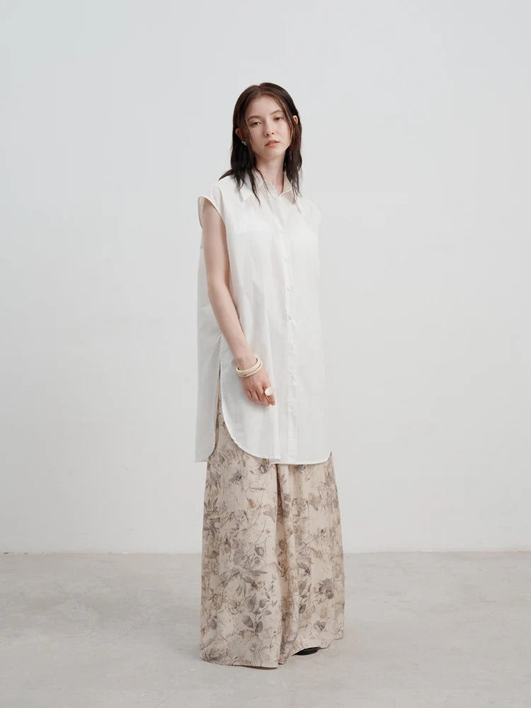 Sleeveless Relaxed Button-Up Blouse