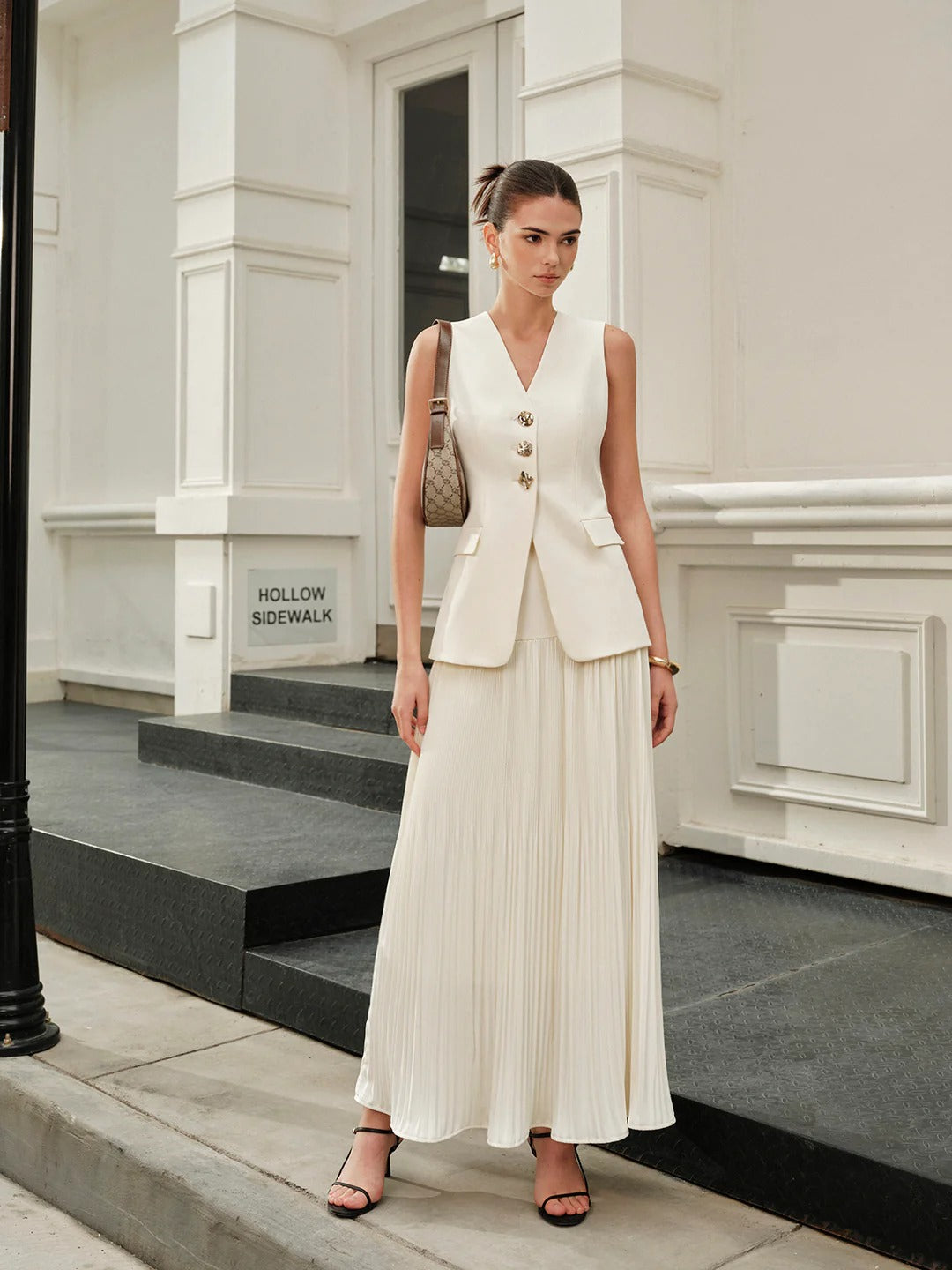 Mid-Waist Pleated Skirt